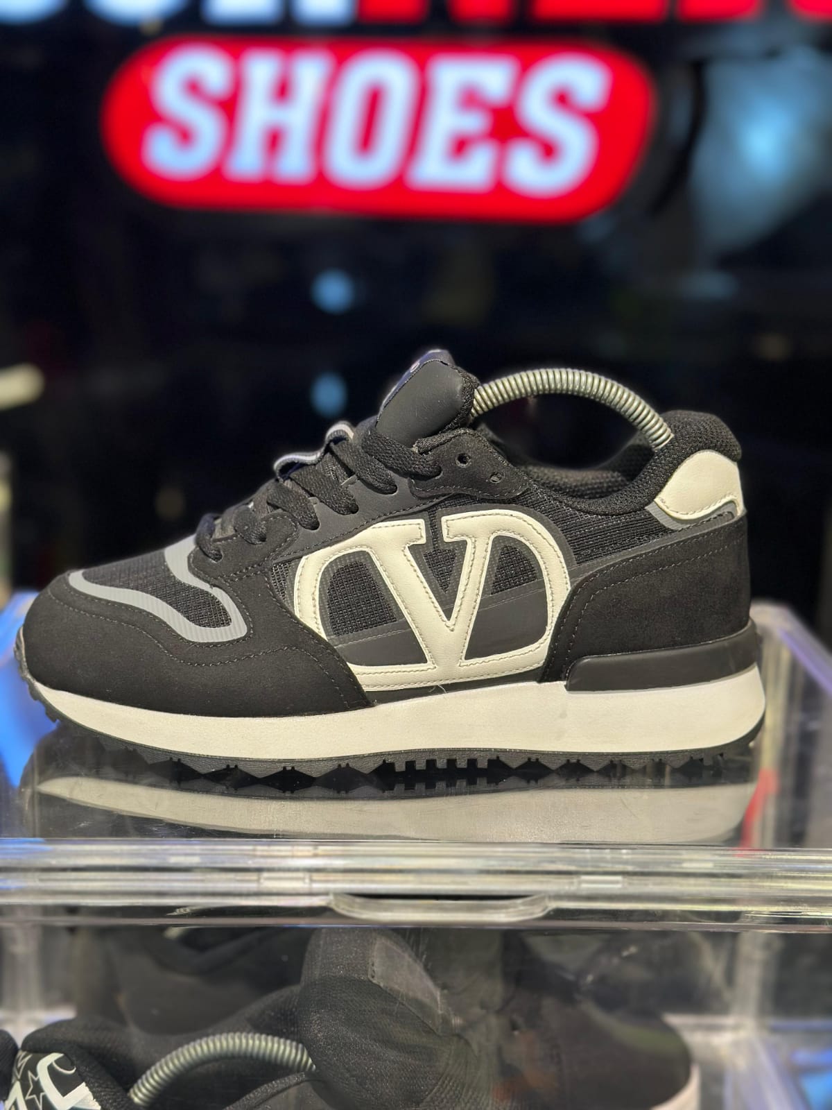 Valentino Black White G Valentino